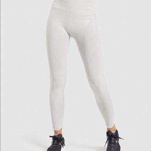 Gymshark vital seemless leggings in Light Grey